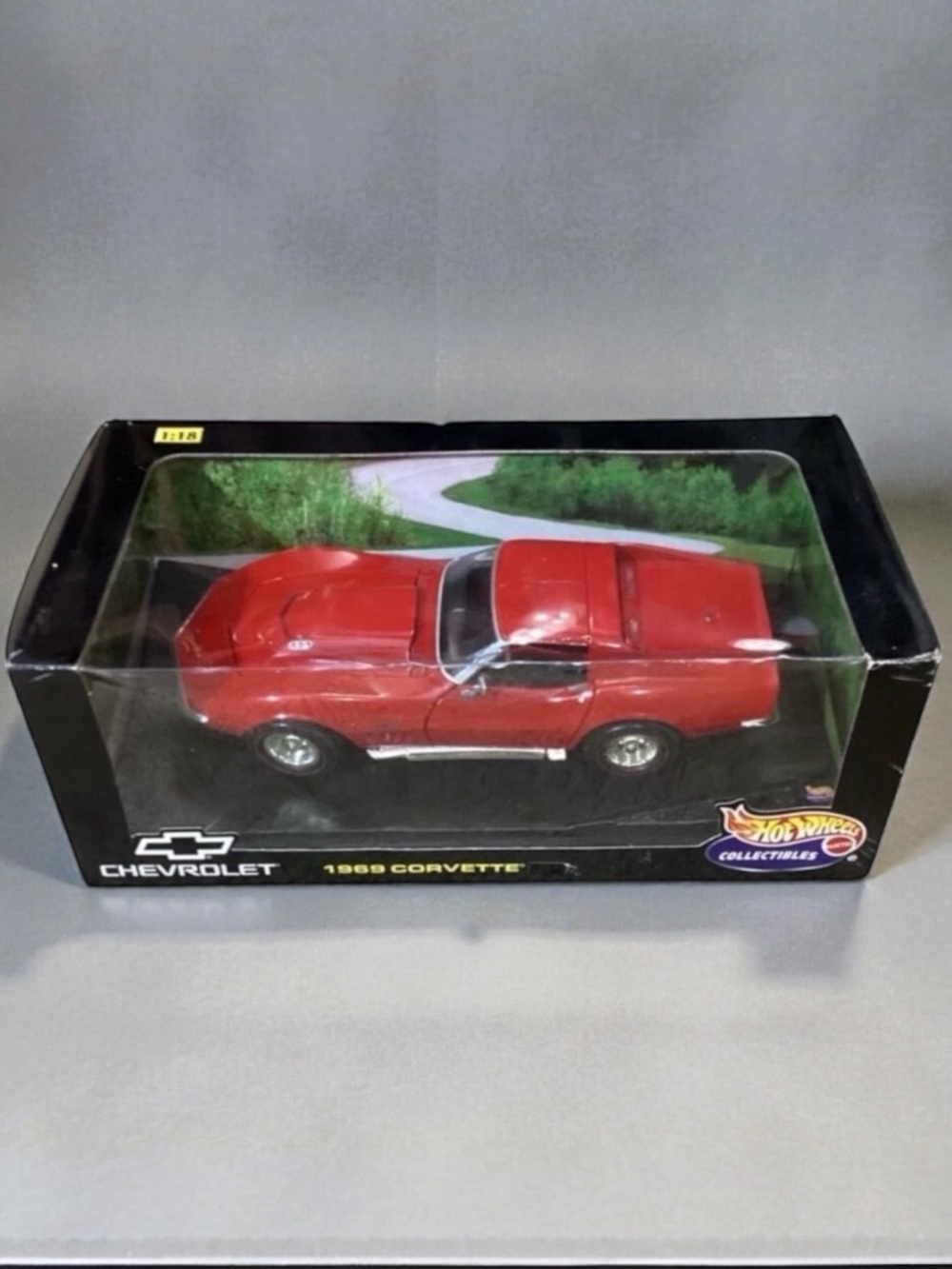 Hot Wheels Collectable 1969 Chevrolet Corvette 1:18